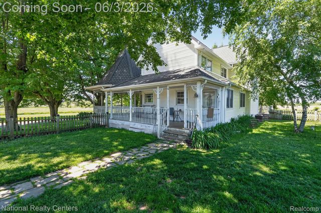 864 E Lovejoy Road, Cohoctah Township, MI 48418