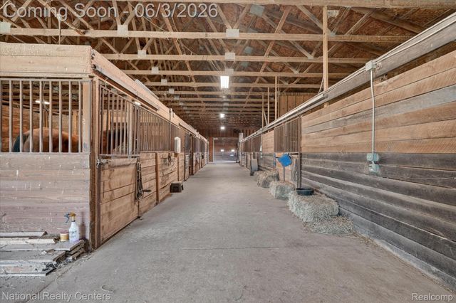864 E Lovejoy Road, Cohoctah Township, MI 48418
