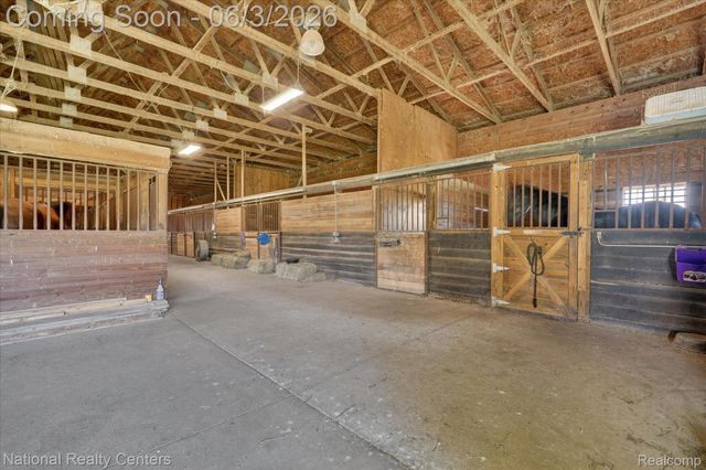864 E Lovejoy Road, Cohoctah Township, MI 48418