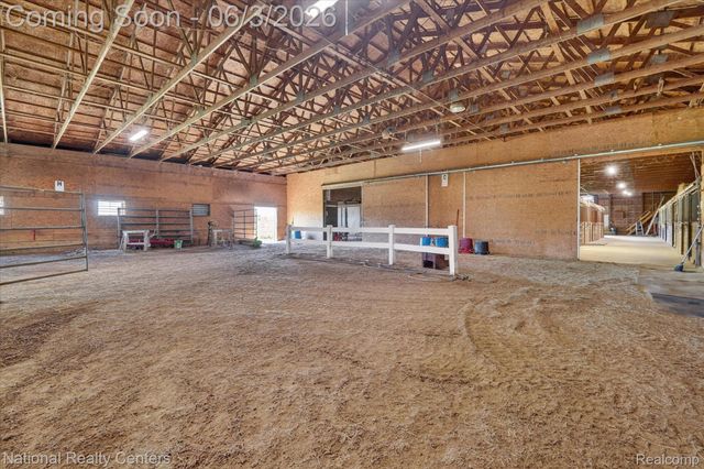 864 E Lovejoy Road, Cohoctah Township, MI 48418