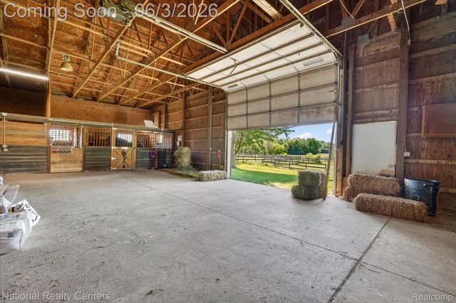 864 E Lovejoy Road, Cohoctah Township, MI 48418