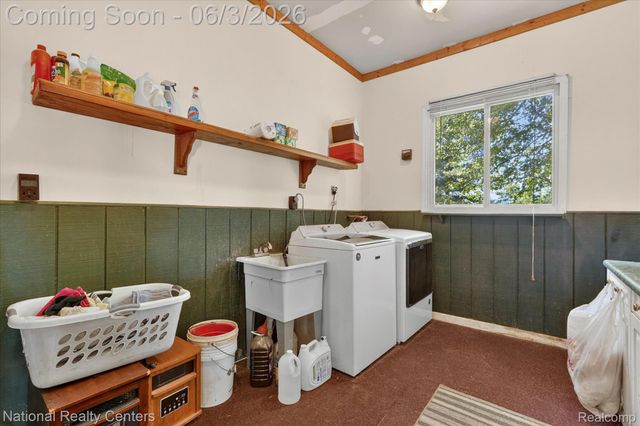 864 E Lovejoy Road, Cohoctah Township, MI 48418