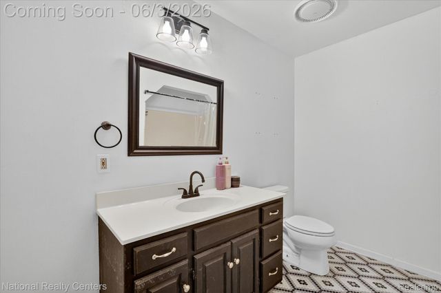 864 E Lovejoy Road, Cohoctah Township, MI 48418