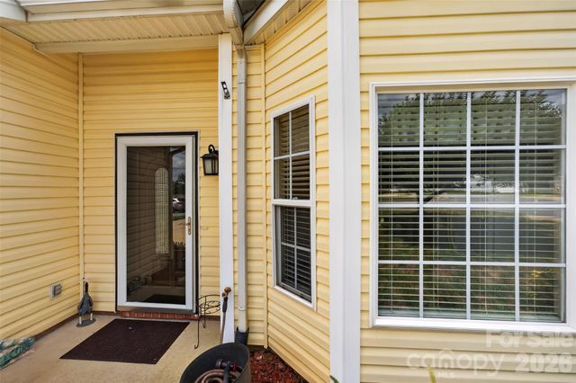 806 20th Avenue Place SE, Hickory, NC 28602