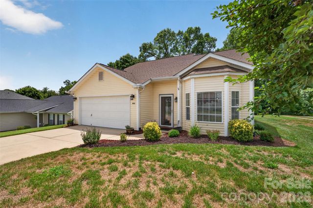 806 20th Avenue Place SE, Hickory, NC 28602