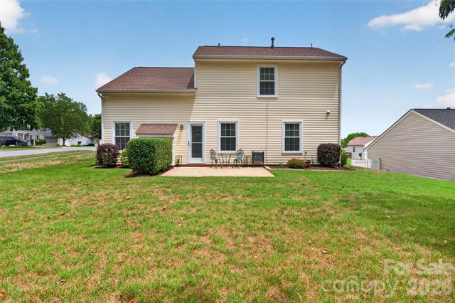 806 20th Avenue Place SE, Hickory, NC 28602