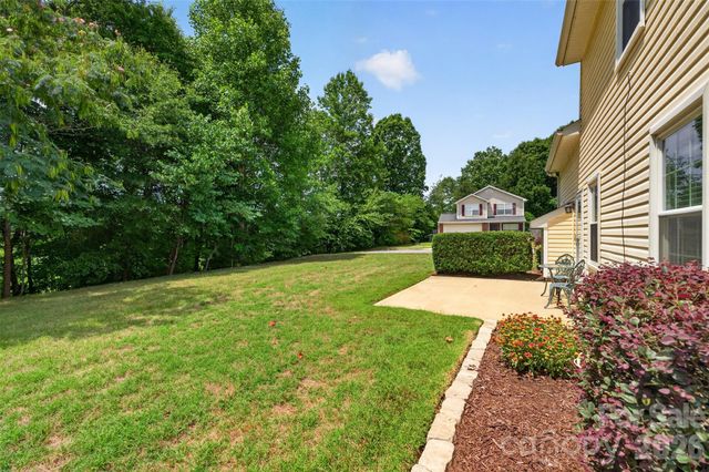 806 20th Avenue Place SE, Hickory, NC 28602