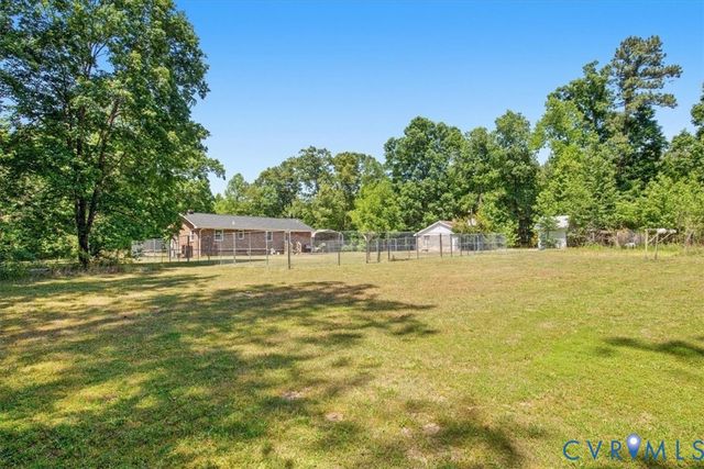 15503 Eppes Rd, Dewitt, VA 23840