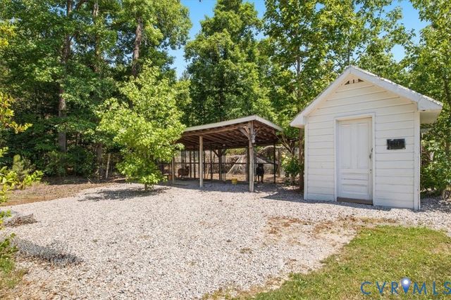 15503 Eppes Rd, Dewitt, VA 23840