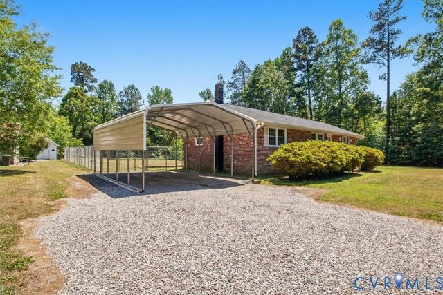 15503 Eppes Rd, Dewitt, VA 23840