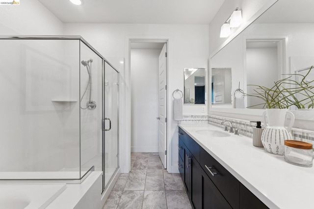 489 Diller Street, Alameda, CA 94501