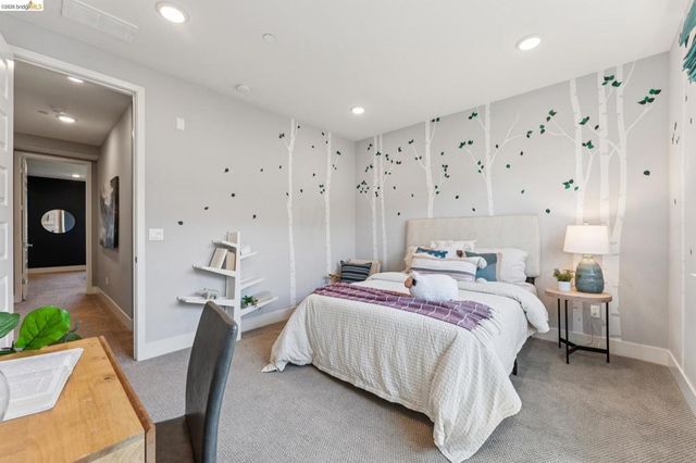 489 Diller Street, Alameda, CA 94501