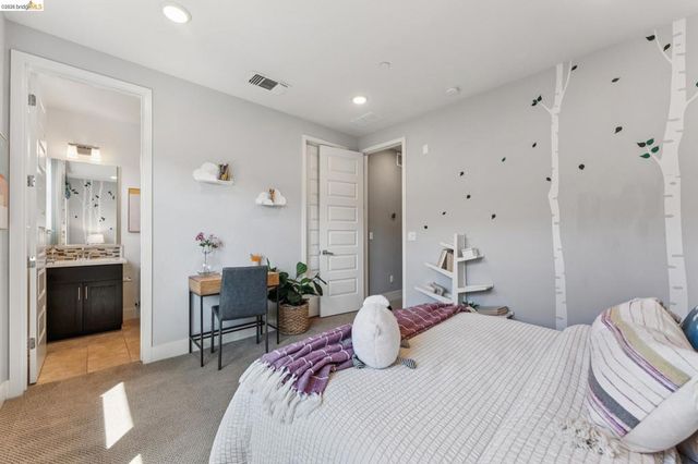 489 Diller Street, Alameda, CA 94501