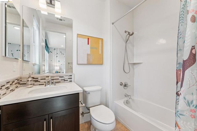 489 Diller Street, Alameda, CA 94501