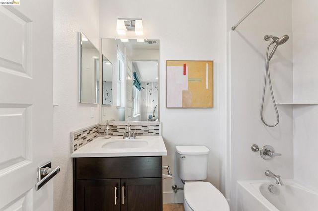 489 Diller Street, Alameda, CA 94501