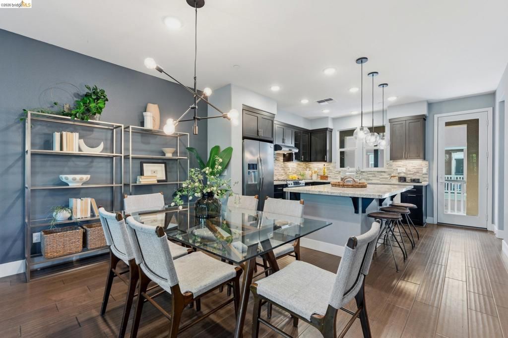 489 Diller Street, Alameda, CA 94501