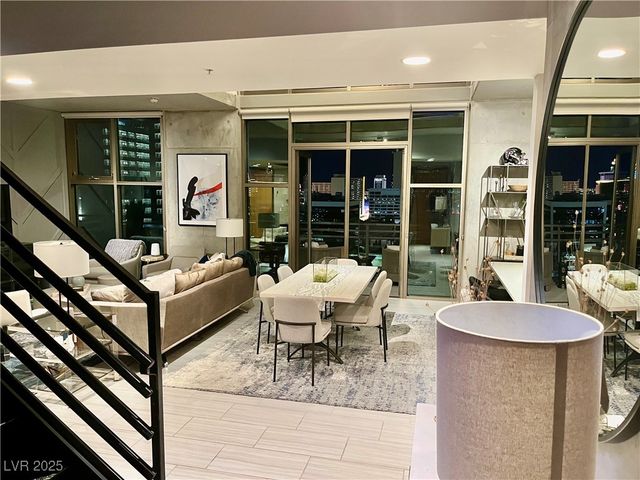 353 East Bonneville Avenue 1406, Las Vegas, NV 89101