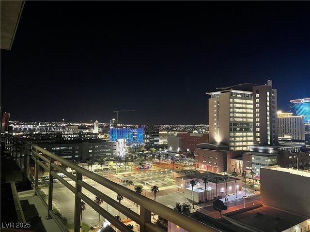 353 East Bonneville Avenue 1406, Las Vegas, NV 89101