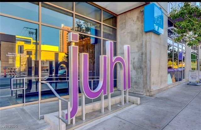 353 East Bonneville Avenue 1406, Las Vegas, NV 89101