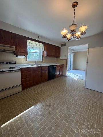 5989 Oakapple Drive, Cincinnati, OH 45248