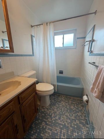 5989 Oakapple Drive, Cincinnati, OH 45248