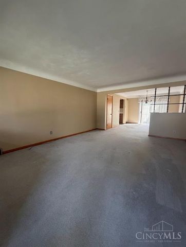 5989 Oakapple Drive, Cincinnati, OH 45248