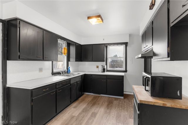 827 Michigan Avenue, Youngstown, OH 44504