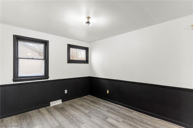 827 Michigan Avenue, Youngstown, OH 44504