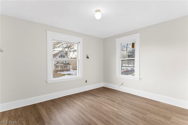 827 Michigan Avenue, Youngstown, OH 44504