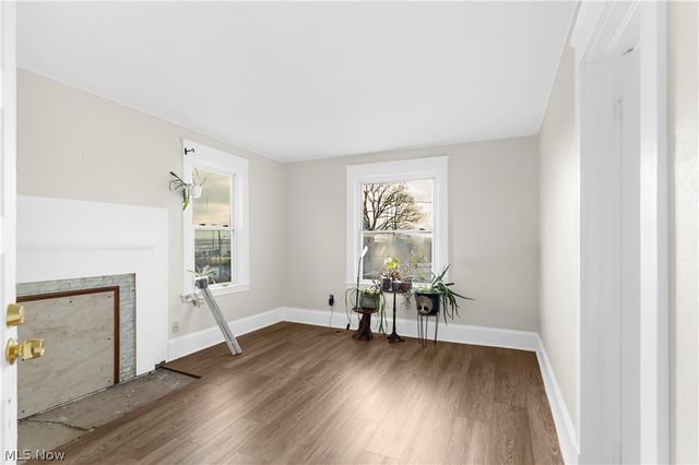 827 Michigan Avenue, Youngstown, OH 44504