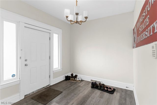 827 Michigan Avenue, Youngstown, OH 44504