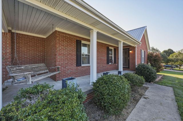 516 Chaucer Drive, Lawrenceburg, KY 40342