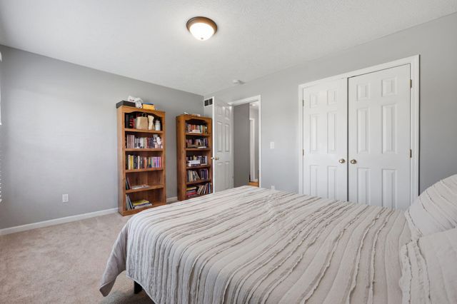 516 Chaucer Drive, Lawrenceburg, KY 40342