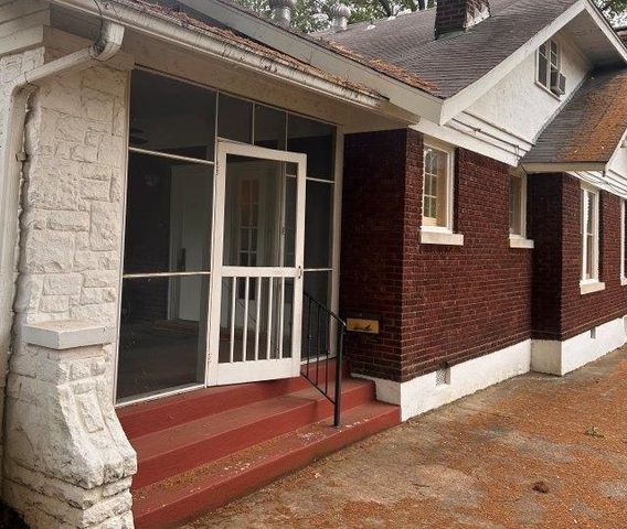 323 HAWTHORNE ST, Memphis, TN 38112