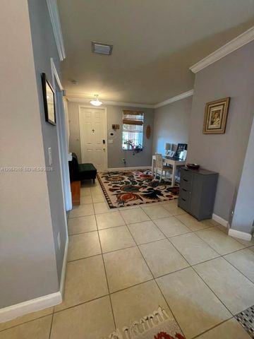 9217 SW 227th St 12, Cutler Bay, FL 33190