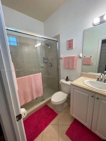 9217 SW 227th St 12, Cutler Bay, FL 33190