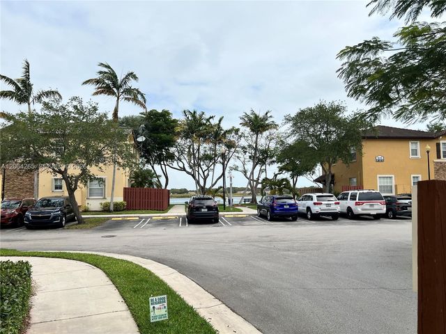 9217 SW 227th St 12, Cutler Bay, FL 33190