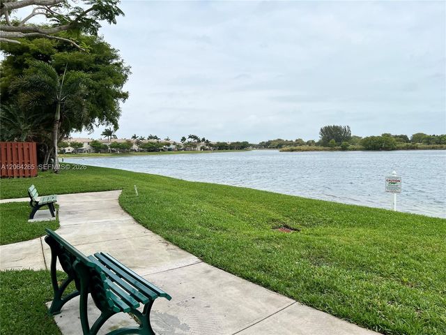 9217 SW 227th St 12, Cutler Bay, FL 33190