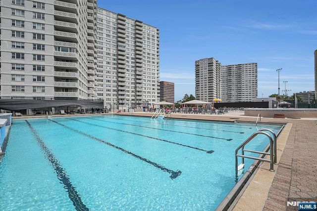 2000 Linwood Avenue 23E, Fort Lee, NJ 07024