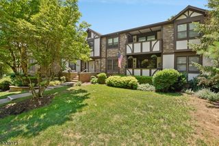 10 Heritage Dr F, Chatham Twp., NJ 07928