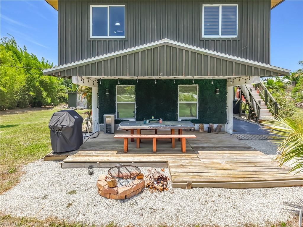 4549 Courtney RD, ST. JAMES CITY, FL 33956 — photo 4