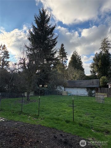 2119 SW Cloverdale Street, Seattle, WA 98106