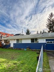 2119 SW Cloverdale Street, Seattle, WA 98106