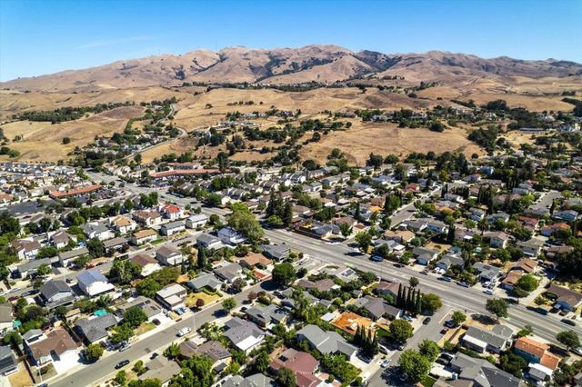 1283 Traughber Street, Milpitas, CA 95035