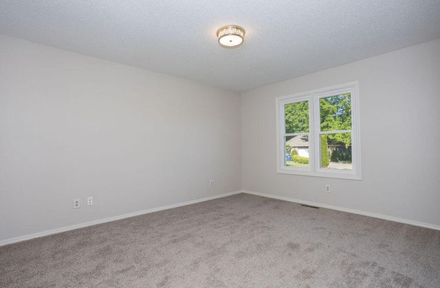 1502 S 17th Avenue, Ozark, MO 65721