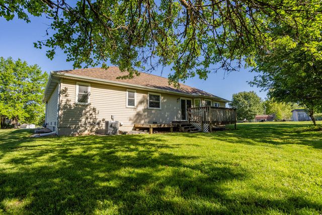 1502 S 17th Avenue, Ozark, MO 65721