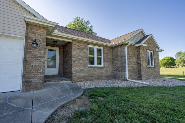 1502 S 17th Avenue, Ozark, MO 65721