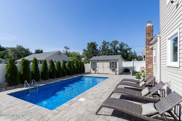 394 Maple Drive, Belford, NJ 07718