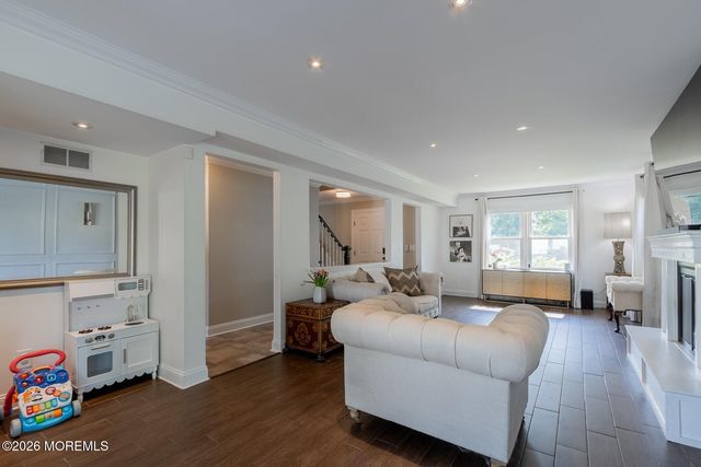 394 Maple Drive, Belford, NJ 07718