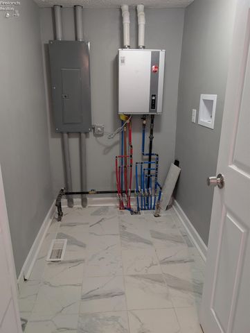 W 1105 Adams Street, Sandusky, OH 44870